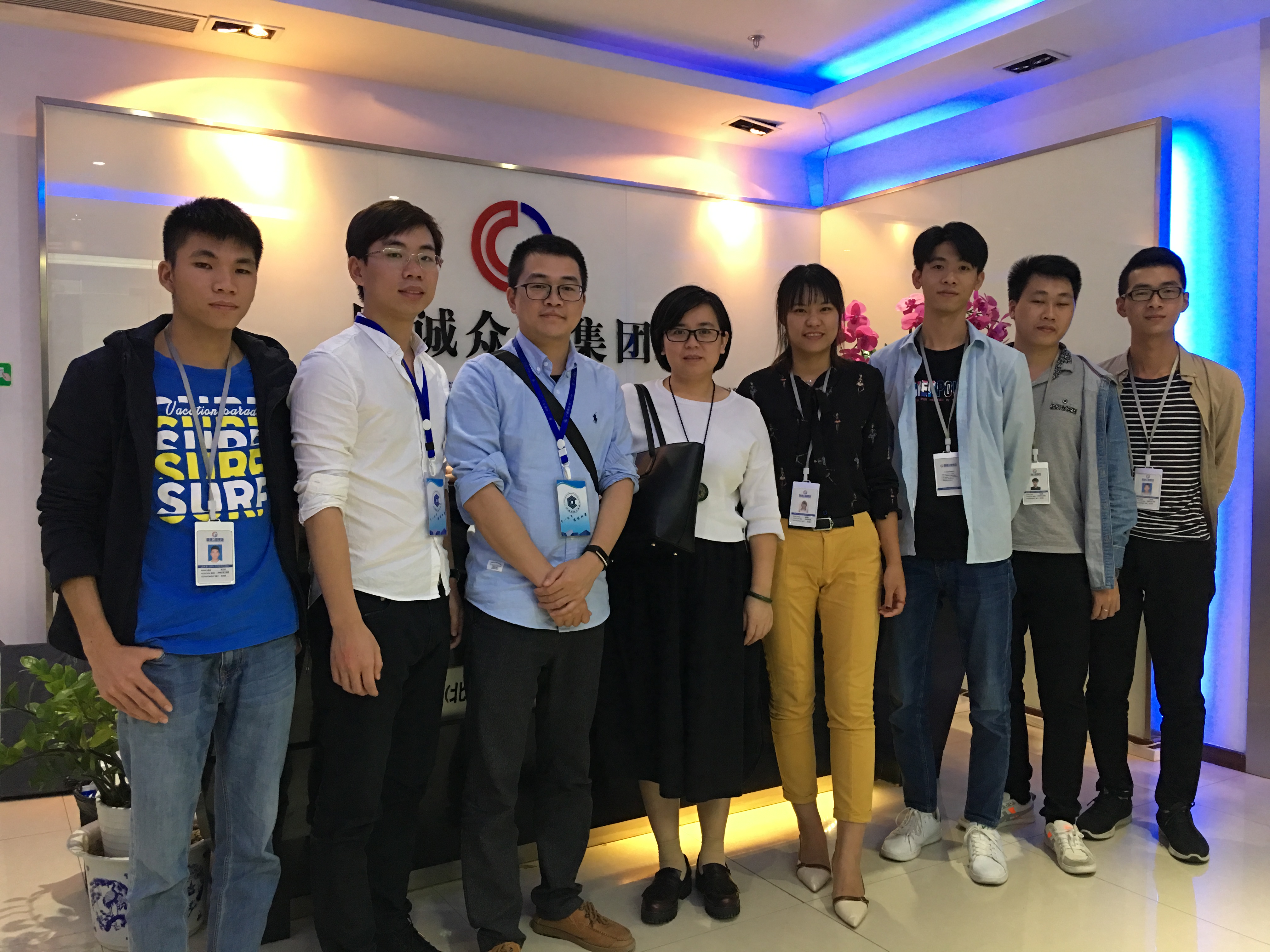 走访学生实习单位 加强企业沟通联系